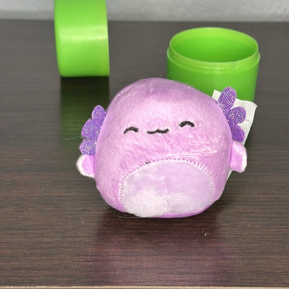 Amala the Purple Axolotl Micromallow by Squishmallows - Picture 3 of 7